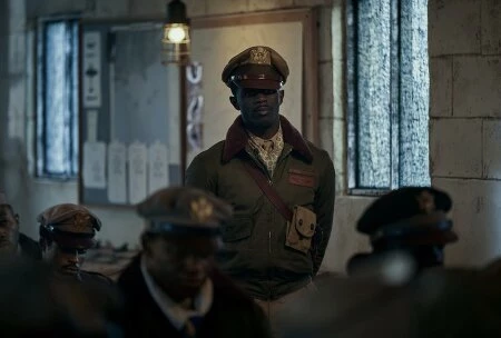 Кадр из сериала Властелины воздуха